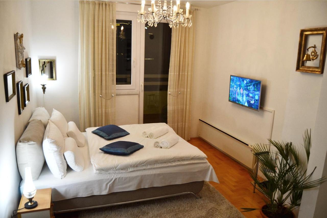 Apartment Crystal Banja Luka Buitenkant foto