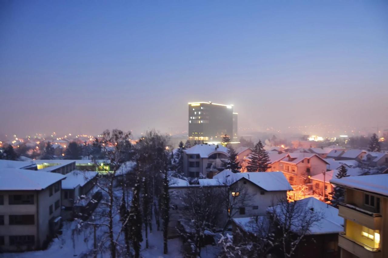 Apartment Crystal Banja Luka Buitenkant foto