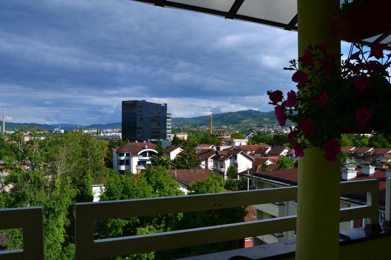 Apartment Crystal Banja Luka Buitenkant foto