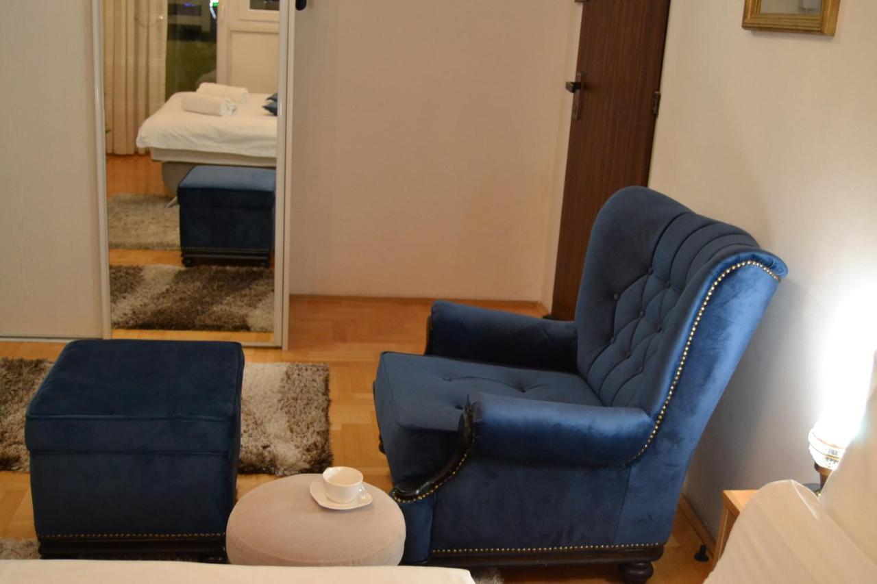 Apartment Crystal Banja Luka Buitenkant foto